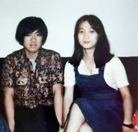 55歲已婚男忘不了「40年前女服務生」！「不惜跨海砸重金」一見到對方說不出話…