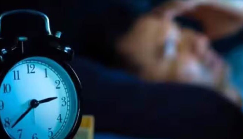 醫生警告：睡覺出現這症狀是中風前兆！千萬別忽視，趕緊治療還不遲…