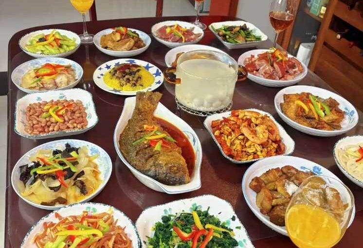 去親戚家吃飯，看上去一桌菜很豐盛，仔細一看：趕緊斷交！