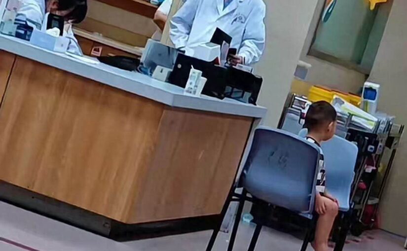 28歲單親媽「家中身亡」 2歲兒子「伴母遺體數日」鄰居發現報警「他一懂事舉動」醫護看了淚目