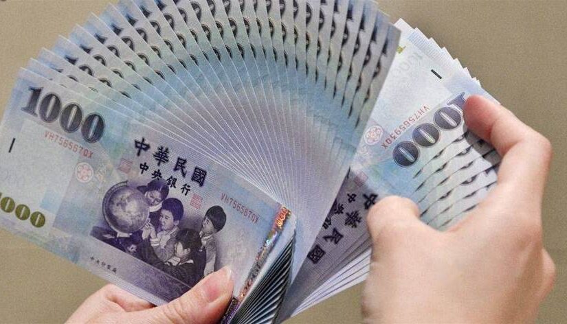 快訊／發錢了！這類人「普發現金1萬」郵局就可領