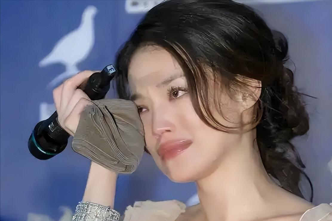 舒淇馮德倫結婚9年沒孩子,她親口說出真相,男方一句道歉讓網友沉默
