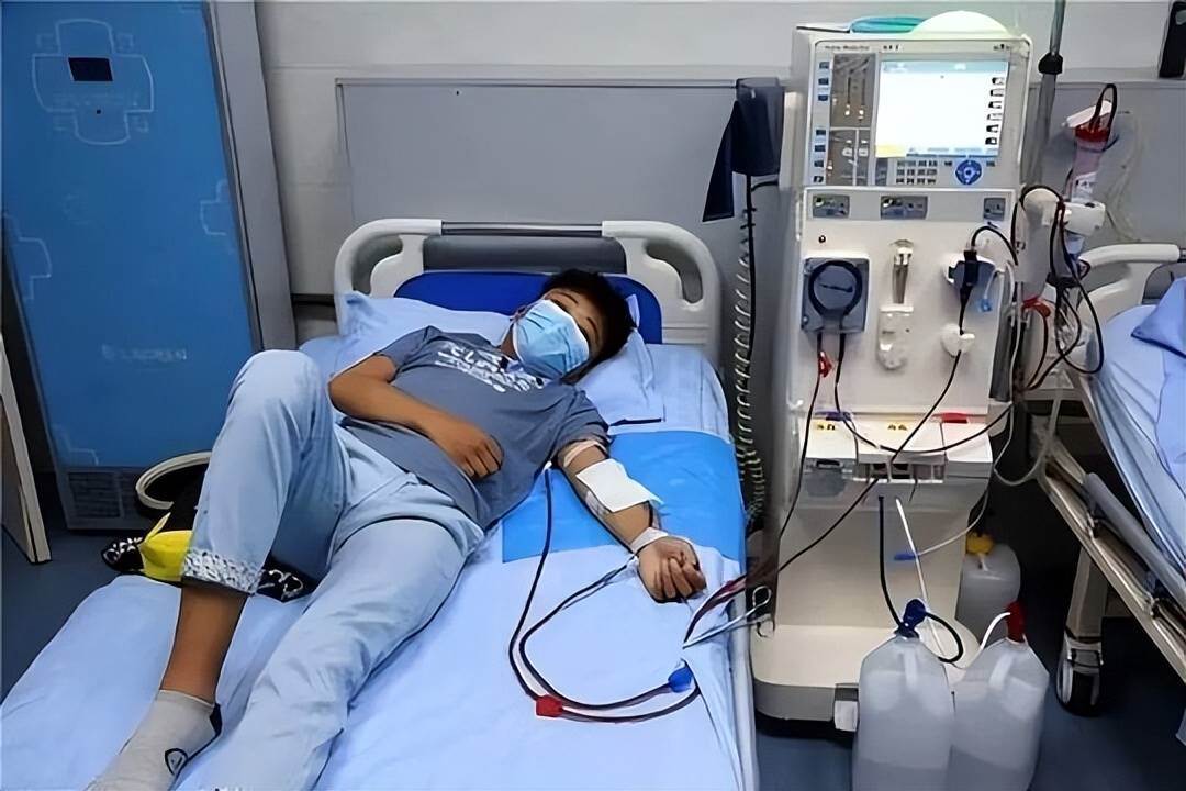 一天8次！43歲男子腎功能出狀況，妻子痛哭，勸了多次都不聽