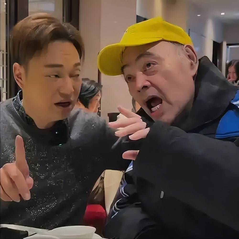 太過分!73歲樂壇天王失智入住養老院,經紀人探視驚見長期照護疑雲:每月12萬為何仍出狀況?