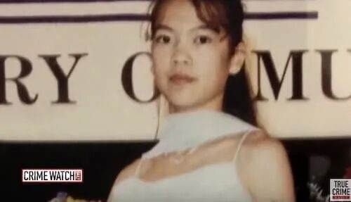乖巧女兒報案求救，父親醒來後第一句話卻推翻她的全部說法
她聲稱有人闖入家中，自己被綁在二樓，父母則在樓下遭遇危險；警方趕到時，母親已不幸離世，父親身受重傷，而她幾乎毫髮無傷。大門沒有明顯破壞，貴重物品大多仍在，唯一目擊者也被留在現場，種種細節都不像單純的隨機闖入。調查繼續深入後，警方更發現她多年來偽造成績與學歷，連家人深信不疑的大學生活也從未存在，長達七年的感情同樣被藏得密不透風。真正的轉折，是父親從昏迷中醒來後指出女兒當晚其實能自由走動。這個看似要求嚴格卻平靜的家庭，究竟累積了什麼壓力，才讓一連串謊言走到最難挽回的一步？
（詳細內容請見留言）