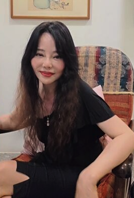 64歲狄鶯直播尺度大開！抖內2萬再曝私密話題，平台證實曾接洽