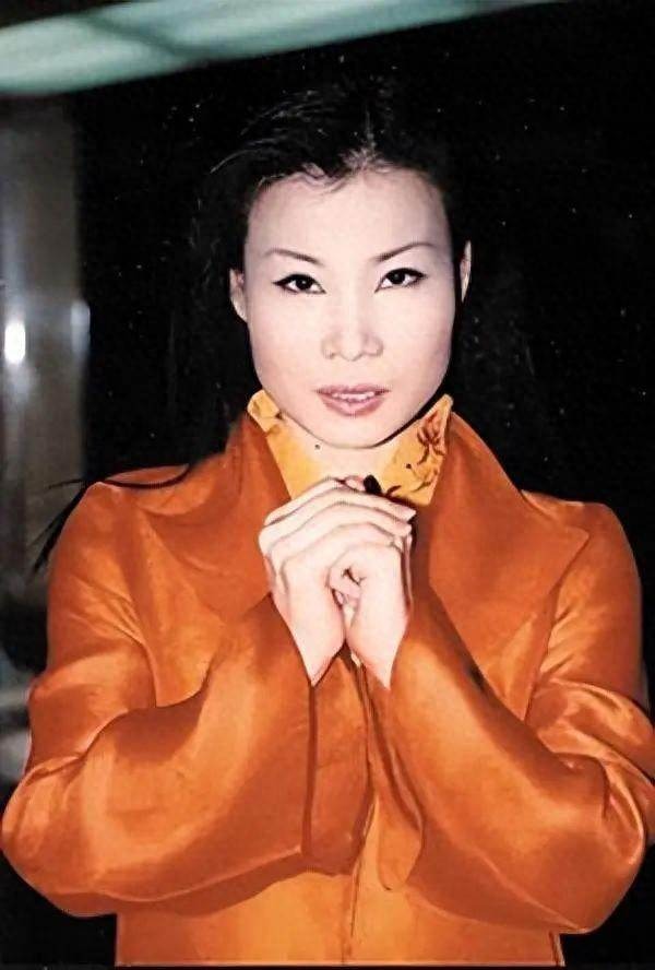 歌壇接班人最後仍站上舞臺，短暫人生留下最深遺憾