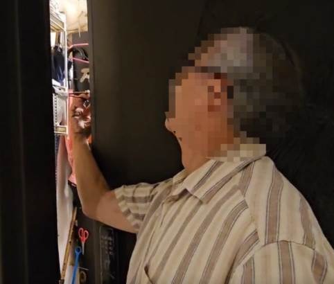 臺北獨居父親電費暴增,兒子拉斷電閘後才發現鄰里秘密