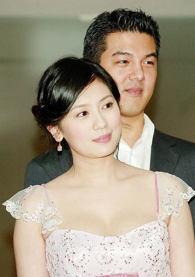 賈靜雯豪門婚姻舊事再掀討論,女兒出生後婆媳裂痕加深,林若亞一句「不生孩子」讓孫家態度翻轉