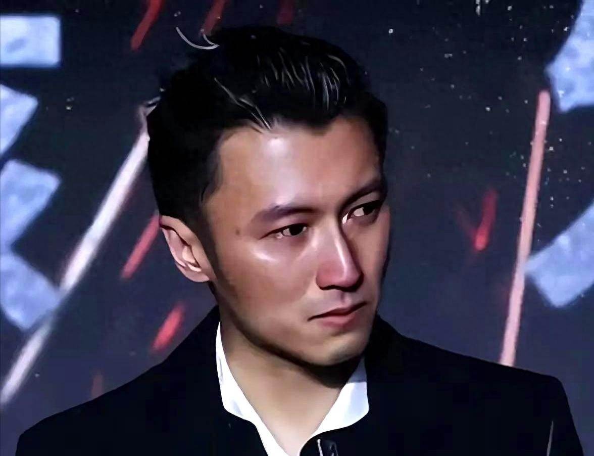 王菲方回應後，公開護妻的謝霆鋒，沒給張柏芝留一絲「體面」