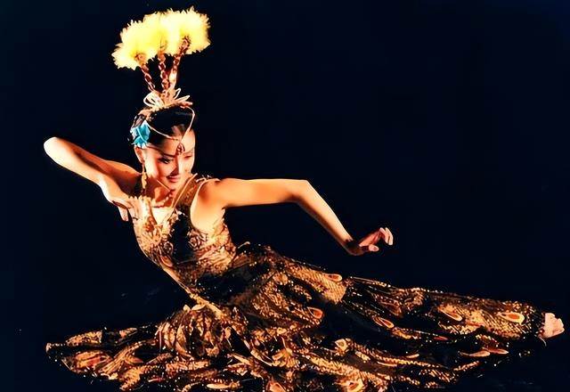 旅美多年!59歲資深女星「堅持落葉歸根」回國5天安詳離世,生前砸600萬做1事讓人淚目