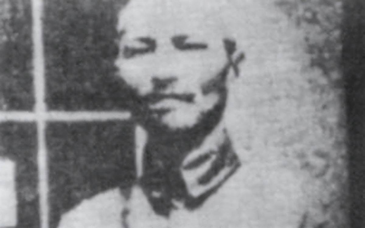 2005年，男子花9萬買袈裟，卻發現是「裹屍布」，後轉手賣出1.3億