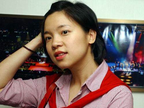 璩美鳳一家三口合照流出,孩子爸身分再受關注,人生轉折也被重新討論