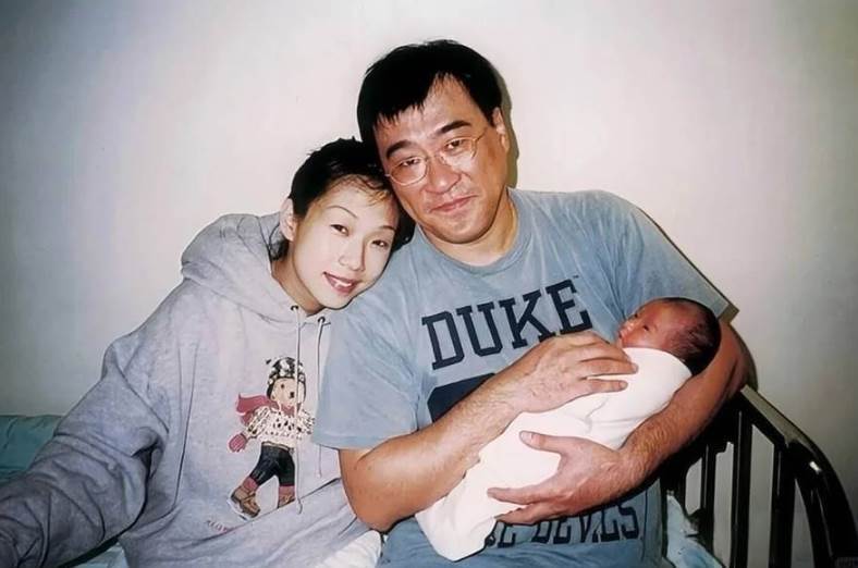 當年林憶蓮懷了李宗盛的孩子,他脫口而出的真心話讓她當場愣住