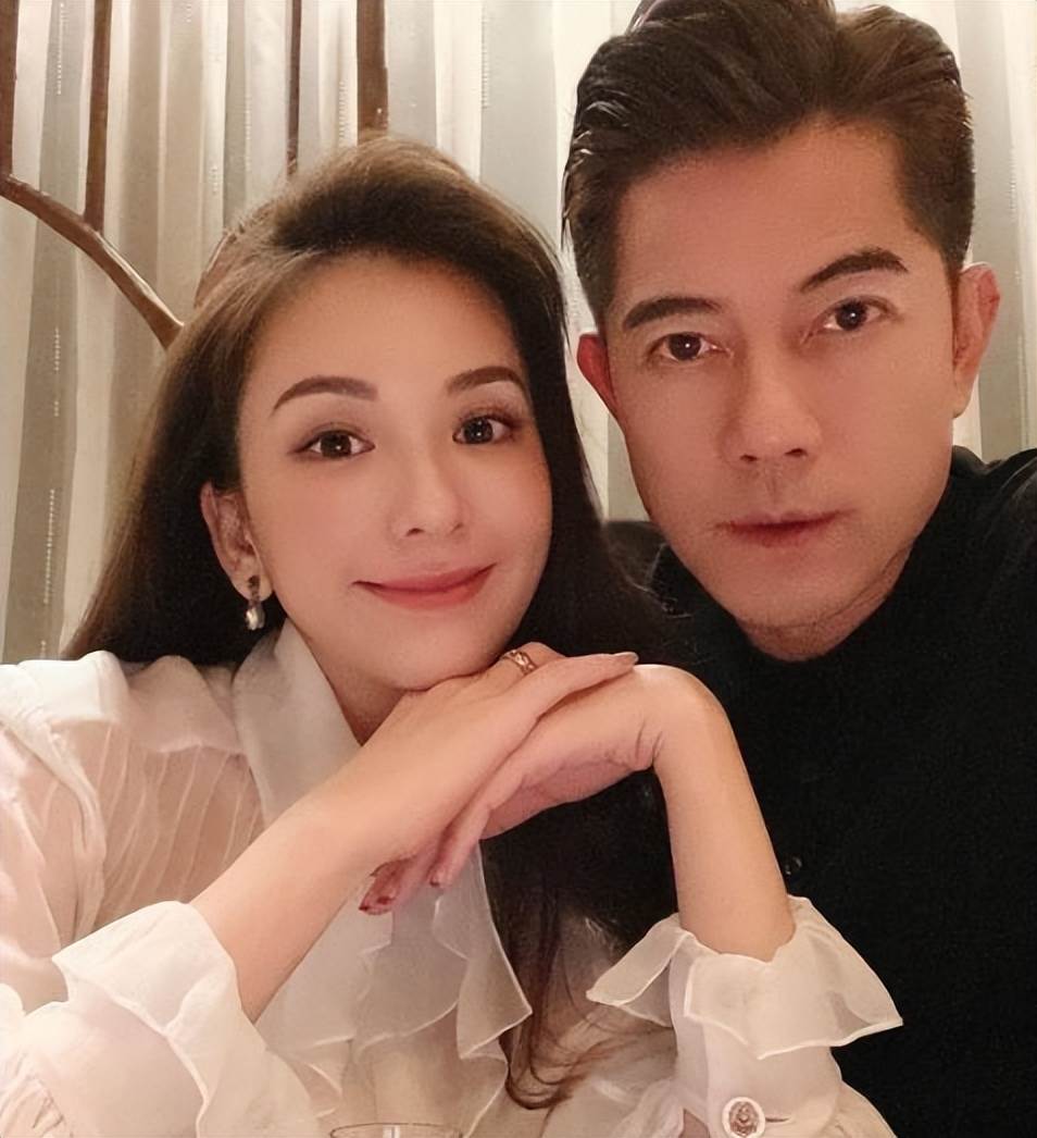 10年後再看昆凌嫁給大15歲周杰倫，7年生下3個孩子，蔡依林當年的話再被討論