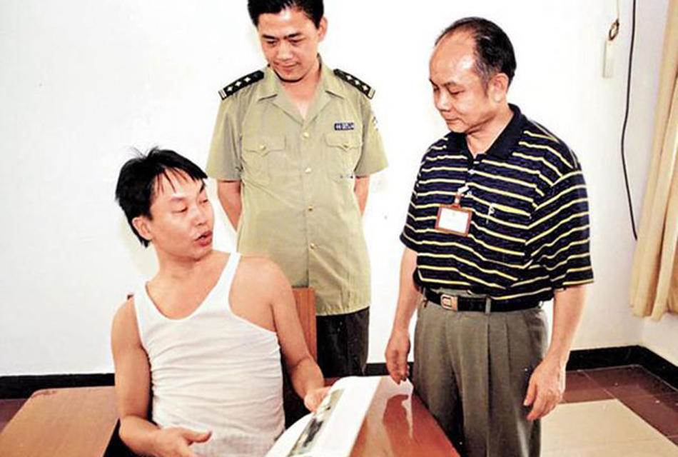 1996年張子強綁走李澤鉅「索20億天價贖金」,李嘉誠淡定回應「最多10億,要就拿去」