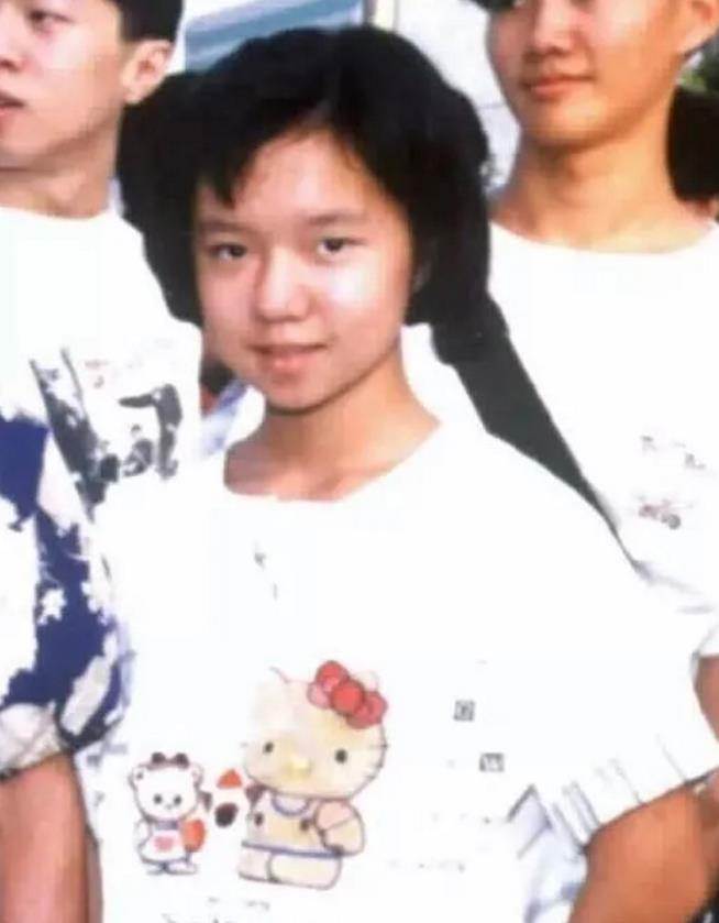 白冰冰痛失愛女後一度走不出來,費玉清帶她上山,回程時她終於放聲大哭