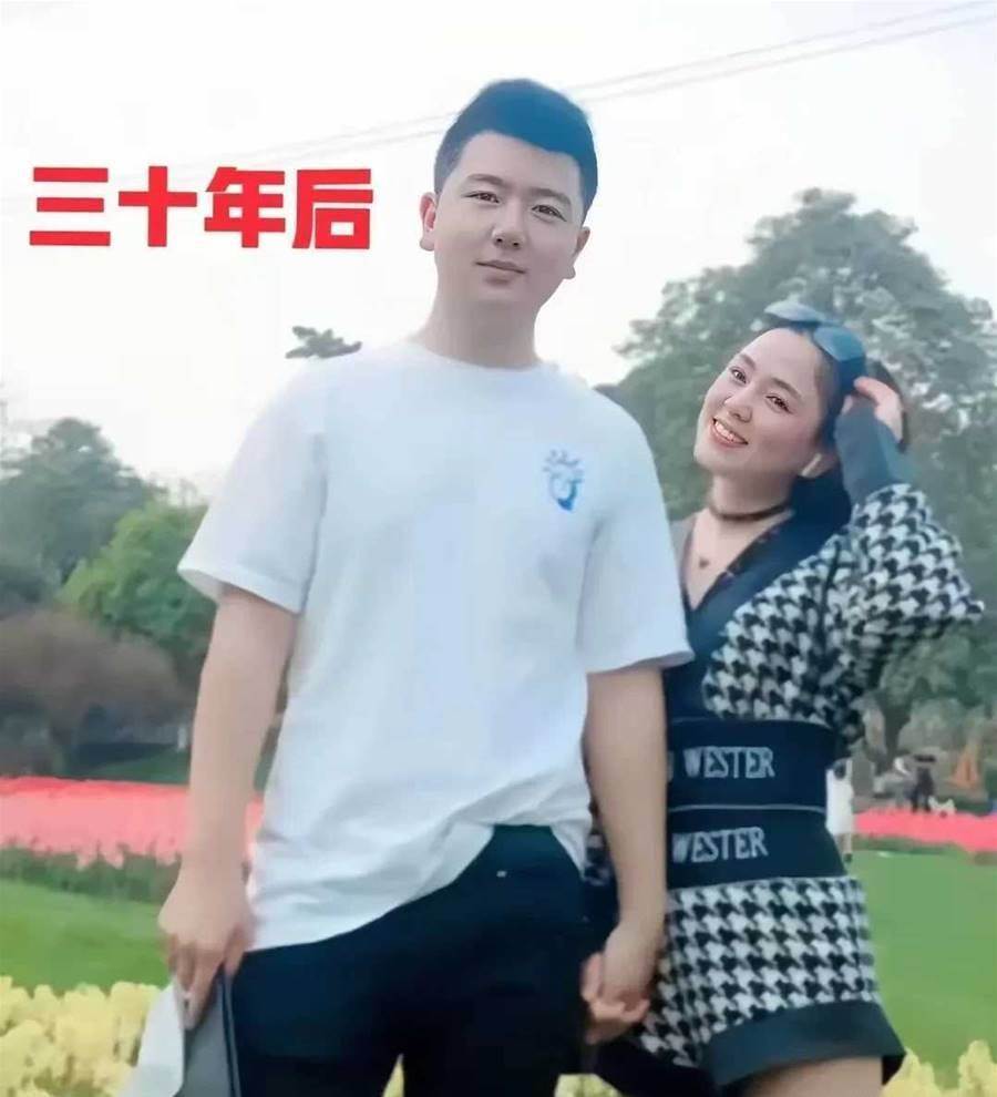 他分享和媽媽「今昔對比照」,濃濃反差感讓網友看傻,三十年前是母子,三十年後竟像兄妹!