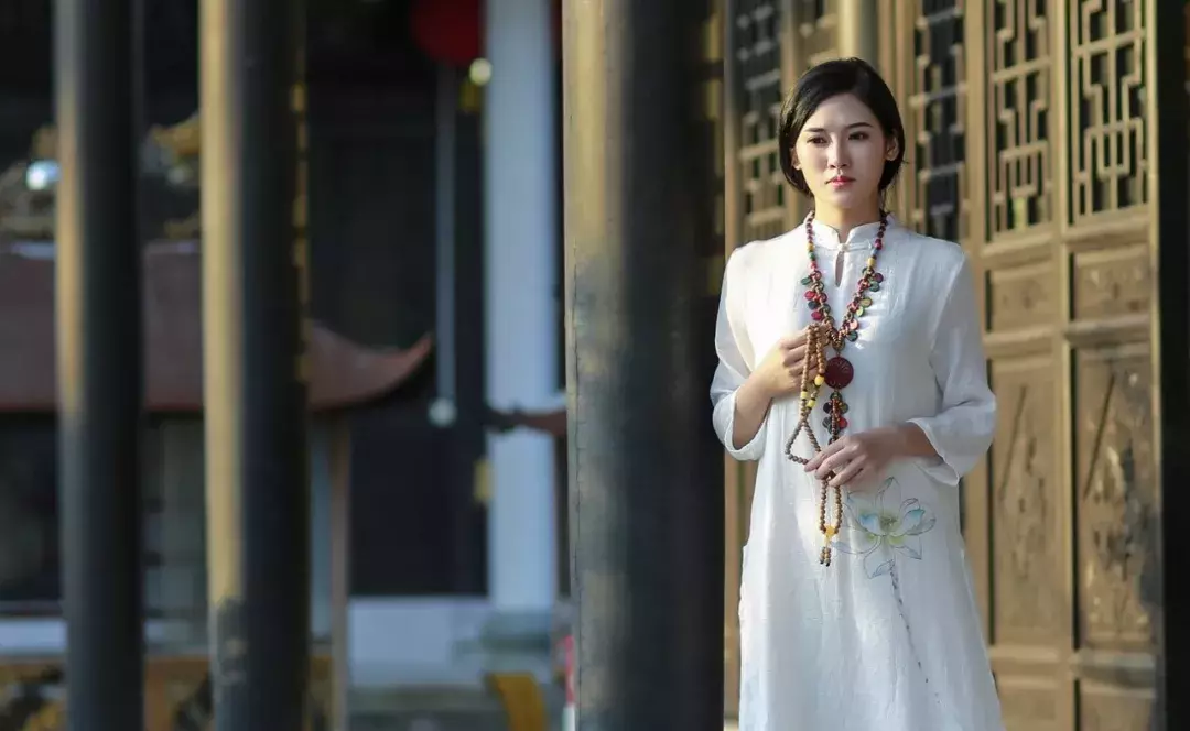 農曆七月被視為地藏月,這3種女人最有福氣,第一種很多人都做不到