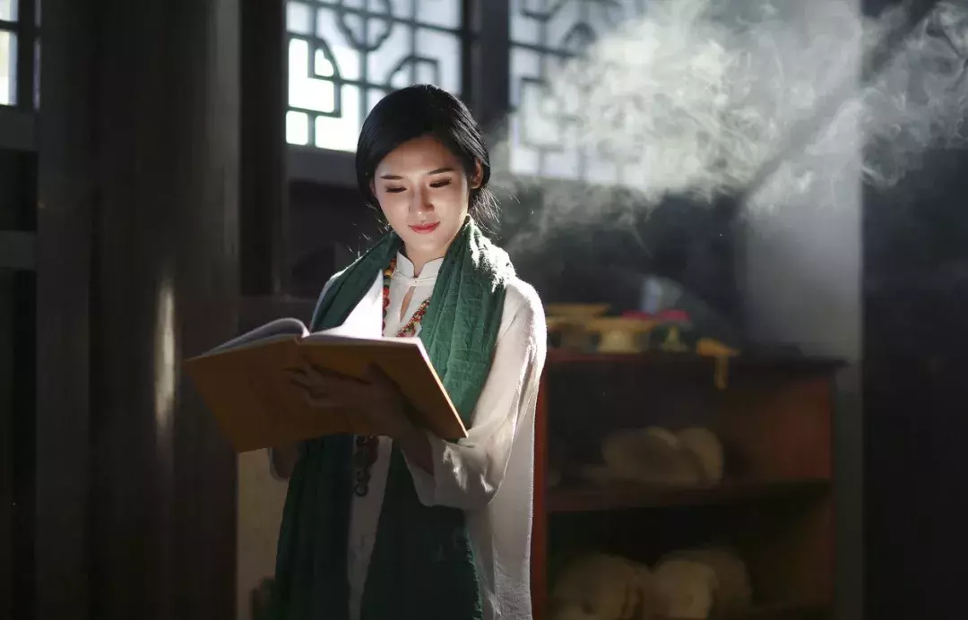 農曆七月被視為地藏月,這3種女人最有福氣,第一種很多人都做不到