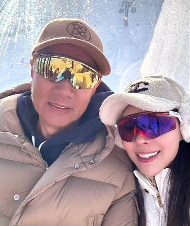50歲長子與51歲繼母關係曝光，離開家門自立門戶內幕瞞不住，不繼承千億公司不簡單