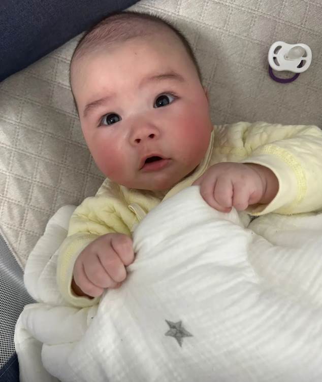 英國女醫生「網戀中國小鮮肉」22天閃婚，生下混血兒「第2年果真發生慘劇」：真的太衝動
