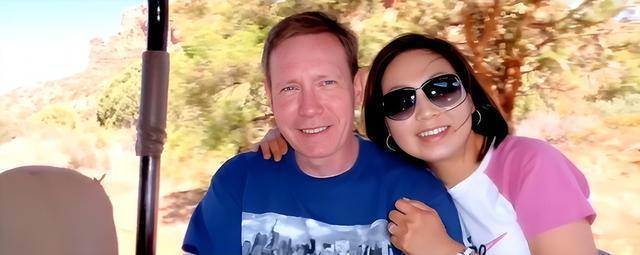 嫁給美國富豪！她結婚21年「生3混血兒子」，婚姻裂痕曝光後竟出事，警方在垃圾桶發現關鍵