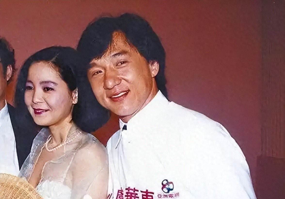 當紅時為愛息影！林鳳嬌「慶生優雅照」瘋傳，網全心疼「成龍鬆口一句話」網看哭