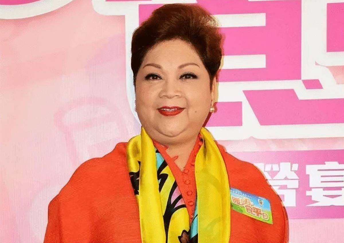 一婚被前夫狠動手！48歲情歌天后「帶6孩」改嫁富豪被寵上天「婚前財產協議曝」揭婚姻真面目