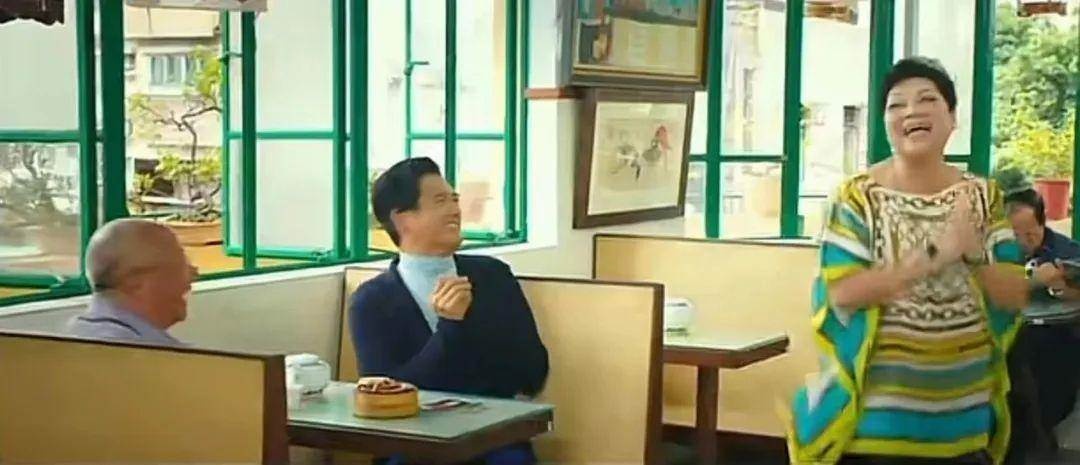 一婚被前夫狠動手！48歲情歌天后「帶6孩」改嫁富豪被寵上天「婚前財產協議曝」揭婚姻真面目