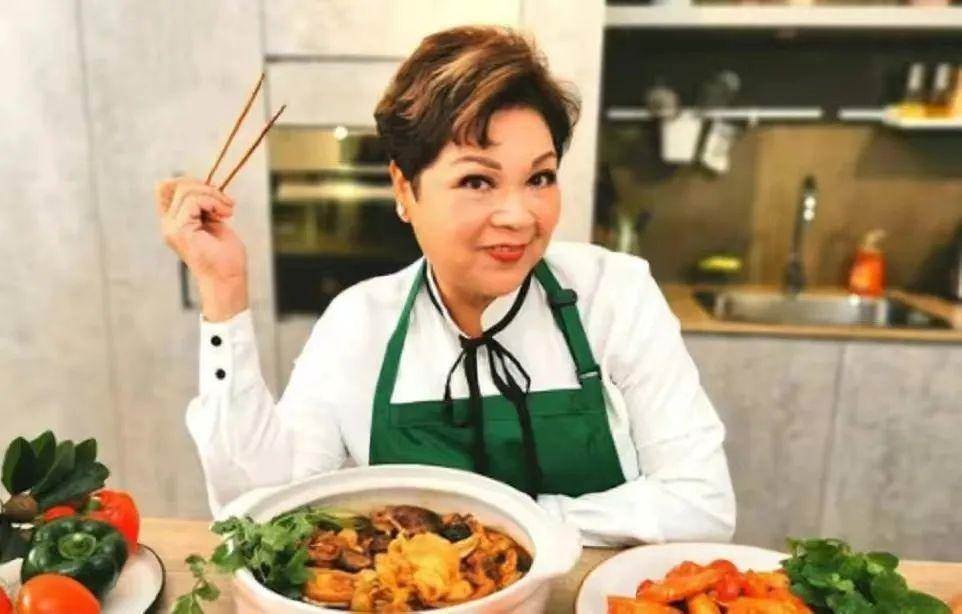 一婚被前夫狠動手！48歲情歌天后「帶6孩」改嫁富豪被寵上天「婚前財產協議曝」揭婚姻真面目