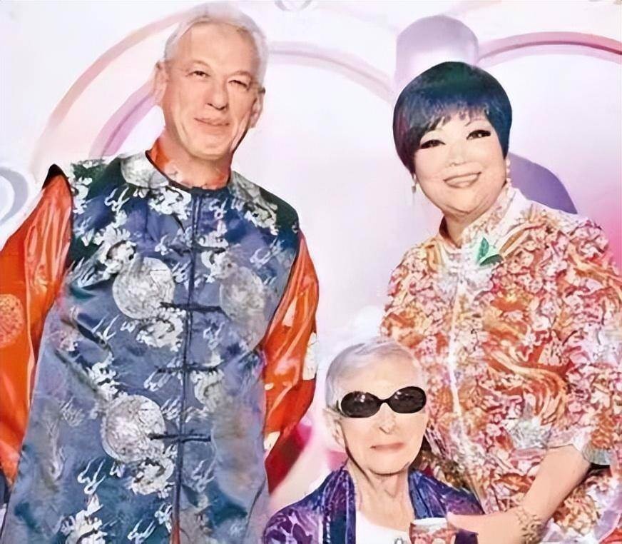 一婚被前夫狠動手！48歲情歌天后「帶6孩」改嫁富豪被寵上天「婚前財產協議曝」揭婚姻真面目