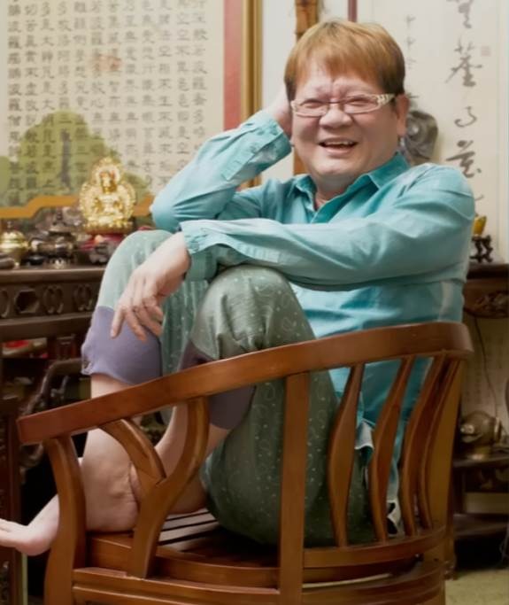 鄭進一晚年抗癌近況曝光,從浪子到女兒奴,6次化療後他最放不下的事
