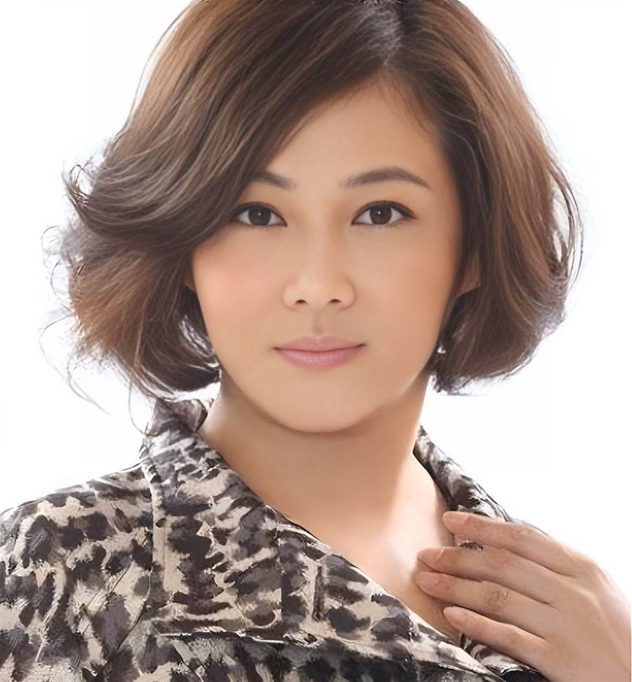 孟庭麗拍戲26年,50歲倒在片場離世,葬禮上家人的一句話讓人心寒