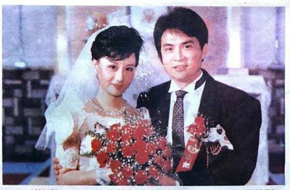 《追妻三人行》播出35年主演現狀,三位演員去世,一人獲視帝兩人「身家過億」