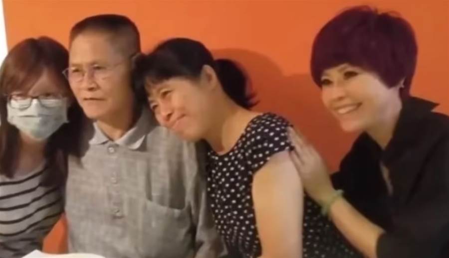 詹雅雯婚姻8年走到盡頭，病痛纏身體重僅40公斤，遺囑安排曝光仍唱到最後