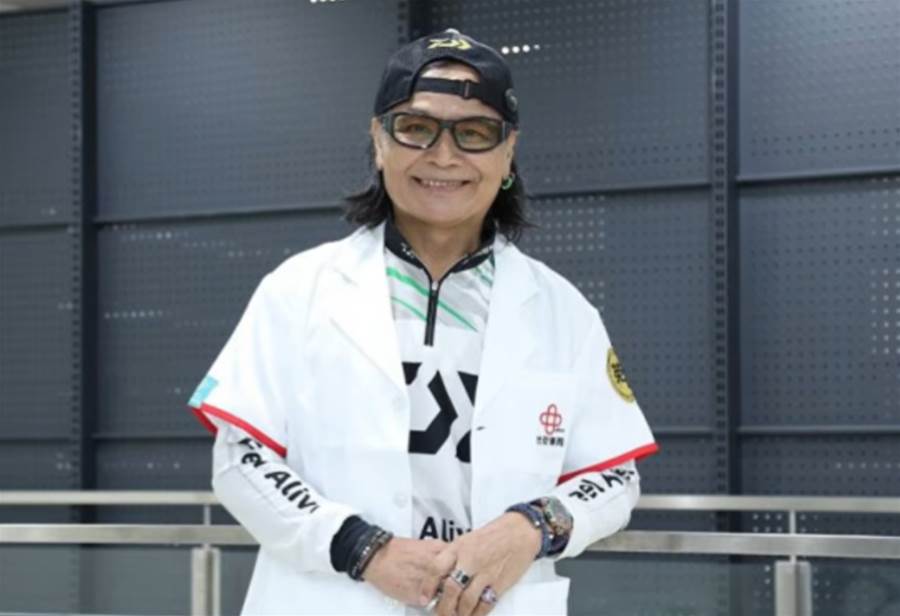 沈文程兩段婚姻都走到離婚，71歲獨居仍天天釣魚，問到再婚他只留下一句話
