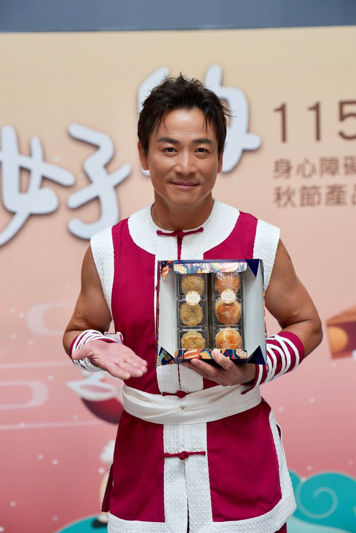 55歲江宏恩娶粉絲9年沒生子,爸爸催抱孫時他的回應成焦點