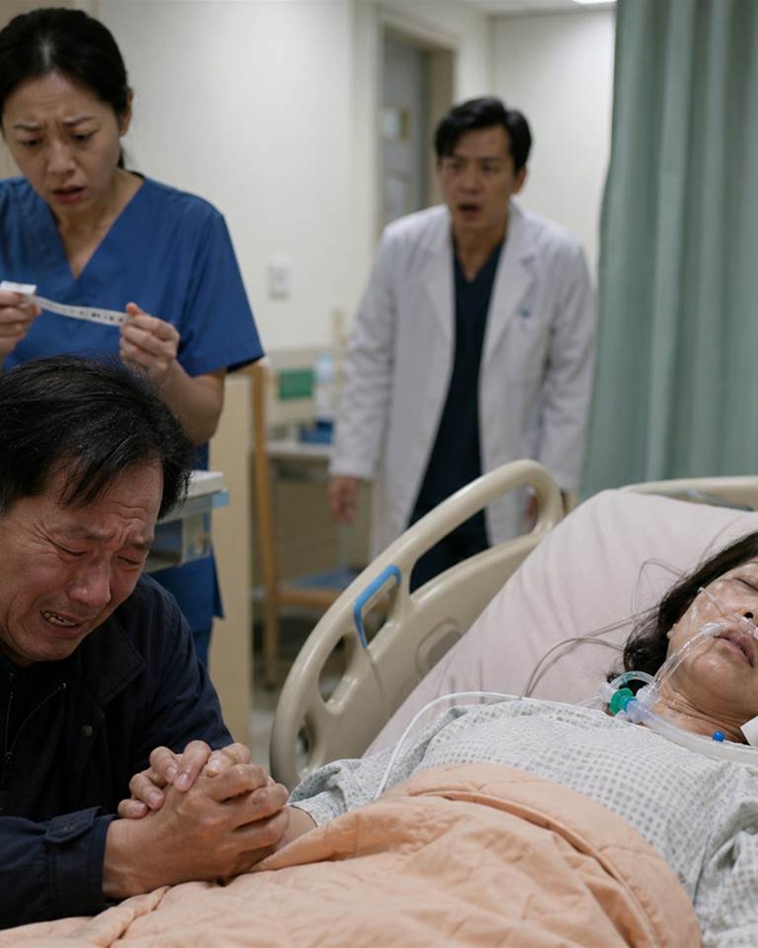 臺中男子照顧昏迷妻子7年，醫院換系統後護士發現她身分不對