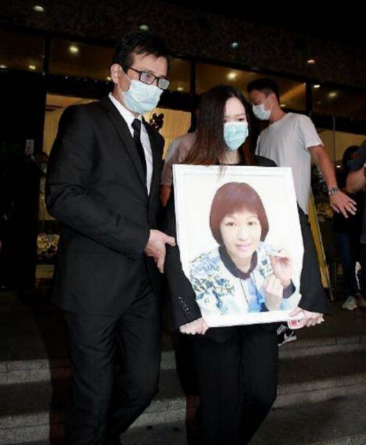 原來她早已離世!抗癌7年燒光7500萬,59歲留下「遺書」滿腹遺憾離開