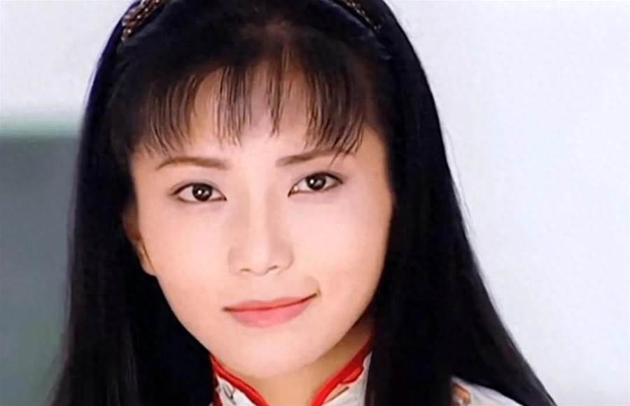 《情深深雨濛濛》方瑜才33歲離世,葬禮上出現的男人揭開她不為人知的一段