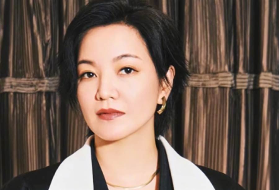 阿雅事業巔峰突然離開螢光幕15個月,女兒近況曝光,她真正想找回的竟是自己