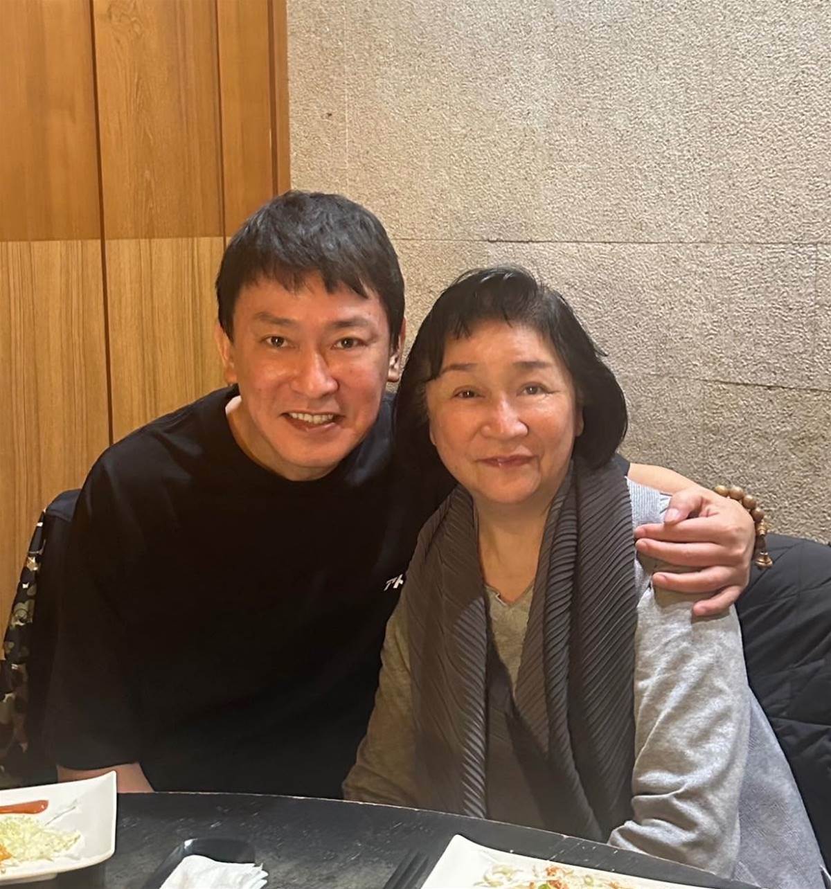 被封台灣零負評男神!王識賢「結婚22年仍超寵妻」 當年媽媽超反對「他堅定選擇愛妻」一招化解 內文圖片 6