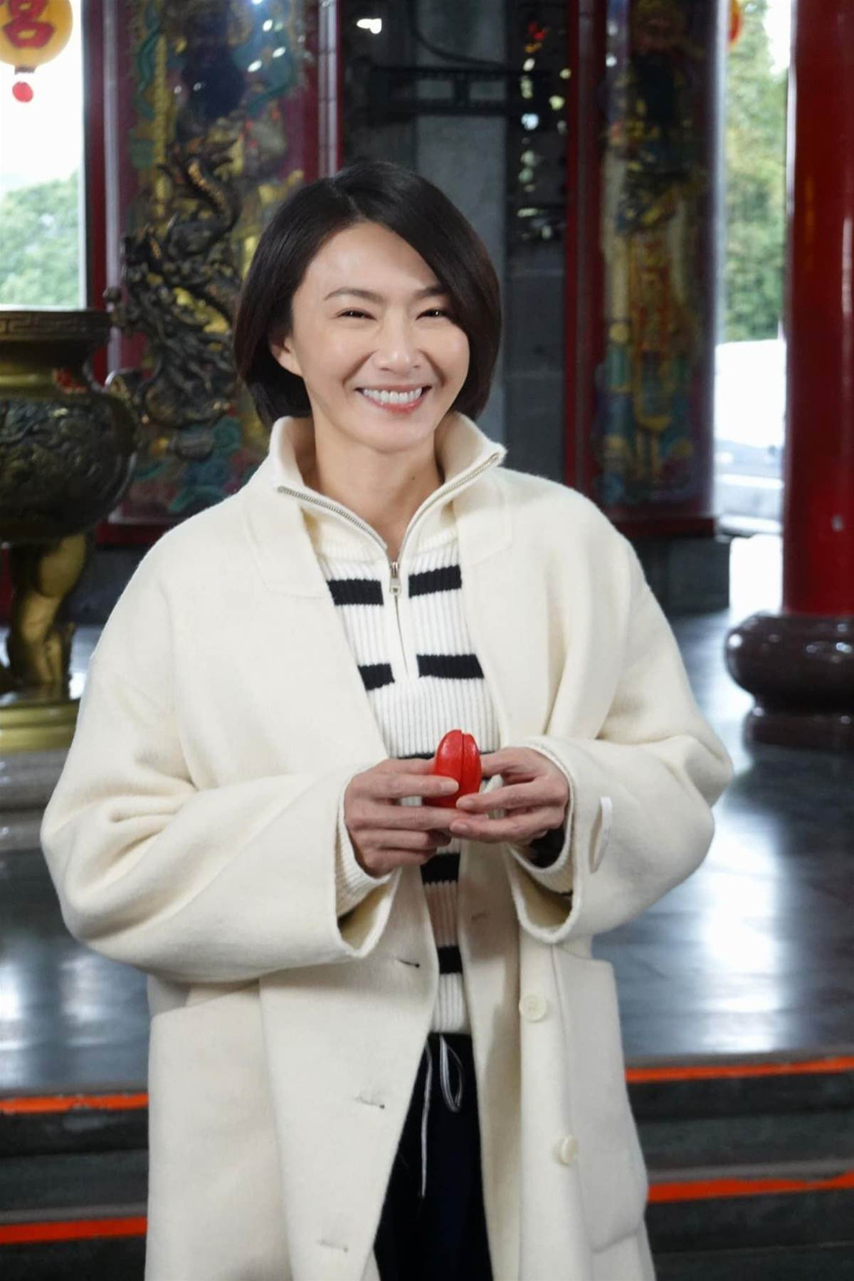 侯怡君拍激烈對手戲出現拉扯衝突,楚宣手部瘀青,她深夜回應一句話讓焦點轉向安全問題