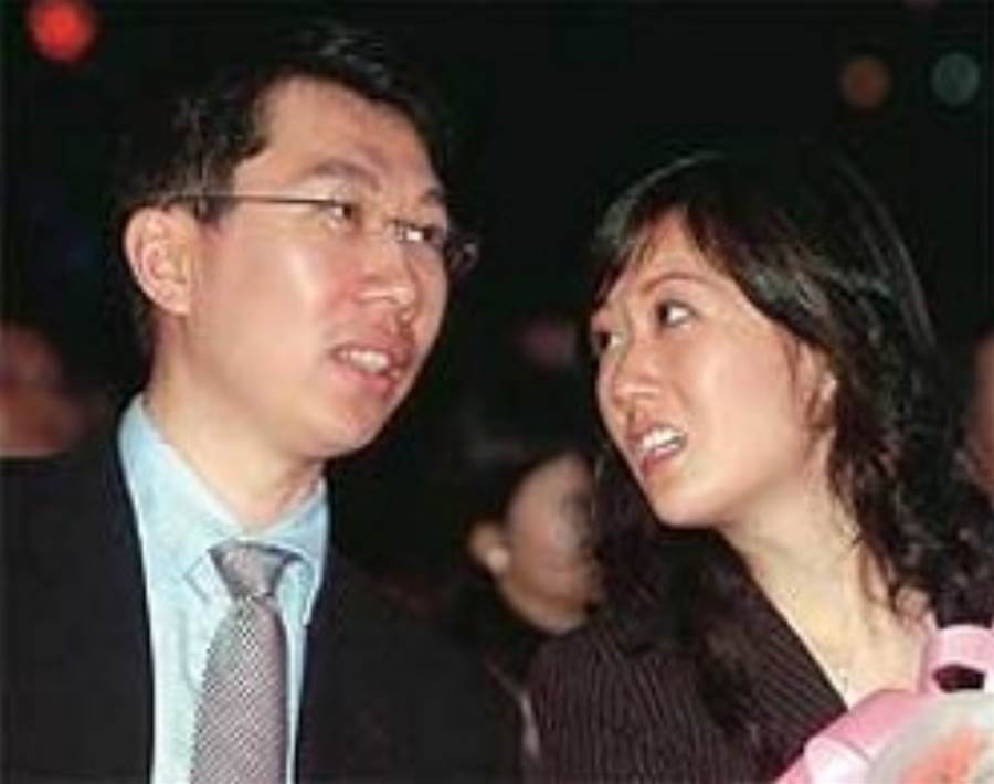 郭臺銘長子為何不接班?2004年帶妻赴美,夫妻選擇終於曝光