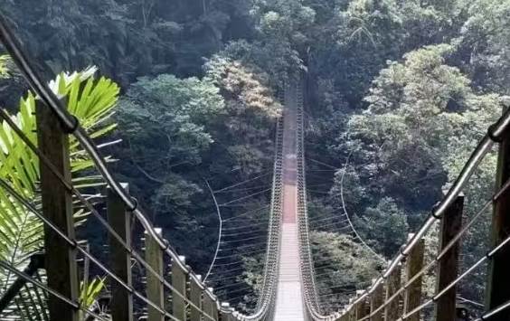 南投太極峽谷山崩28死,320公尺高處巨石墜落,現場照片流傳的詭異一幕至今難解 原文圖片 3