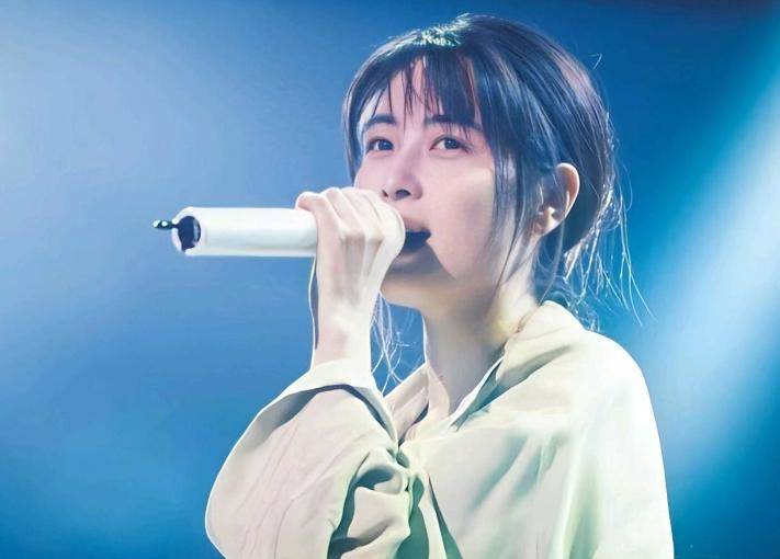 坂井泉水 40 歲離世,公開亮相僅 7 次,留下的歌聲為何成了幾代人的青春記憶 原文圖片 3