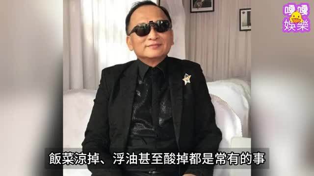 64歲孔鏘曾暴瘦到52公斤,兩度婚姻失敗後,第三任妻子做了什麼