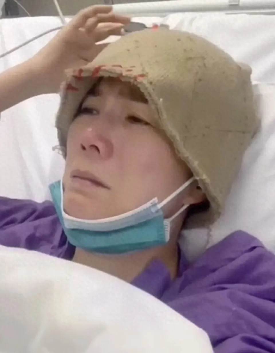 乳腺癌兩度來襲,吳忻熹面對離婚與治療,仍為兩個女兒努力生活