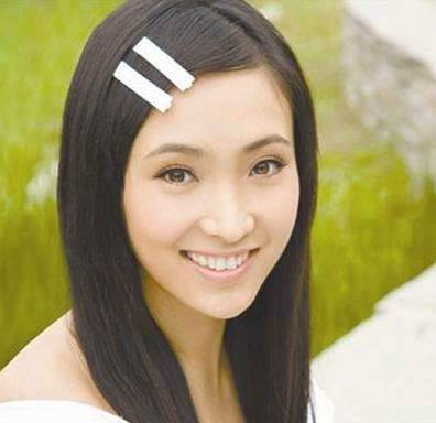 她曾被譽為楊紫瓊接班人，嫁大18歲富豪後，29歲那通電話改寫兩人結局